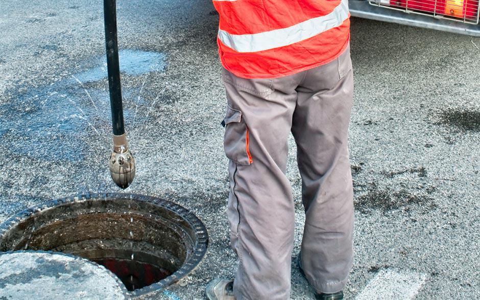 déboucher canalisation tout al egout Louvres